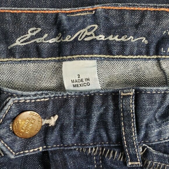 Eddie Bauer Womens Jeans Size 2 Trouser Curvy Fit Stretch Blue Denim Flap Pocket - Picture 8 of 11